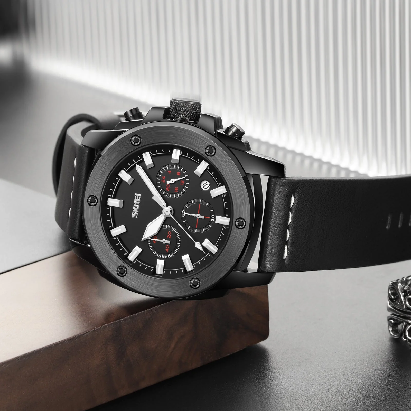 9327 Reloj SKMEI para hombre pulsera de cuero - Image 6