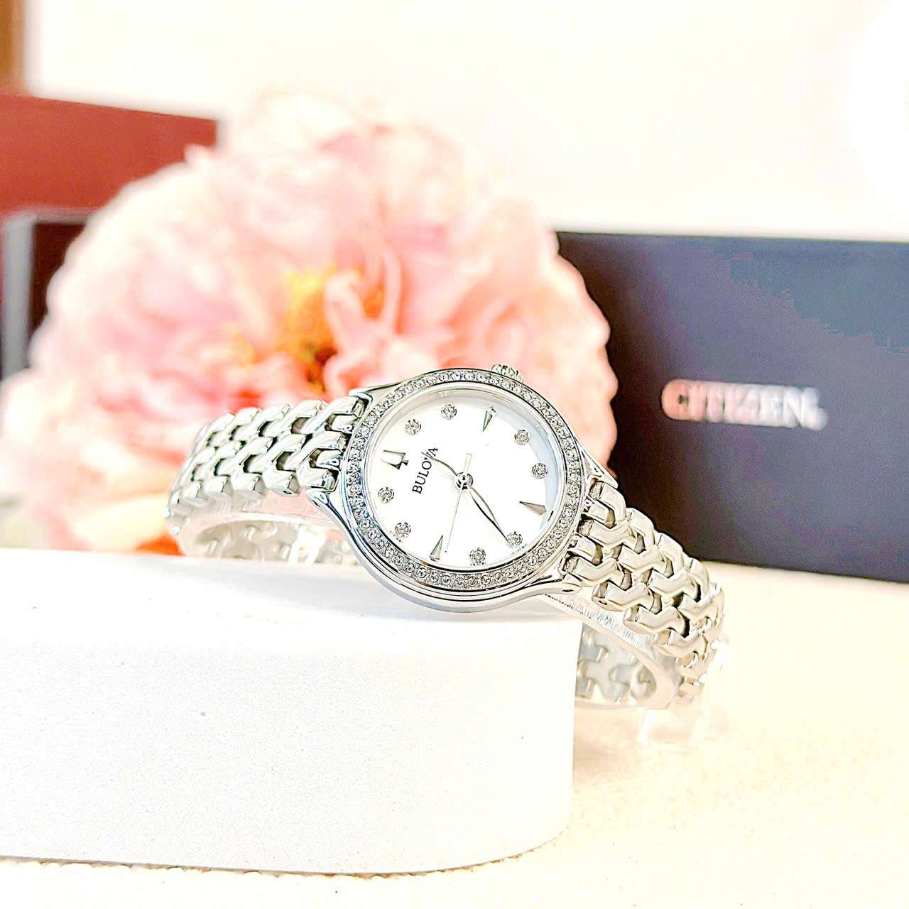 96L312 Reloj Bulova Crystal de dama pulsera de metal 29 mm - Image 4