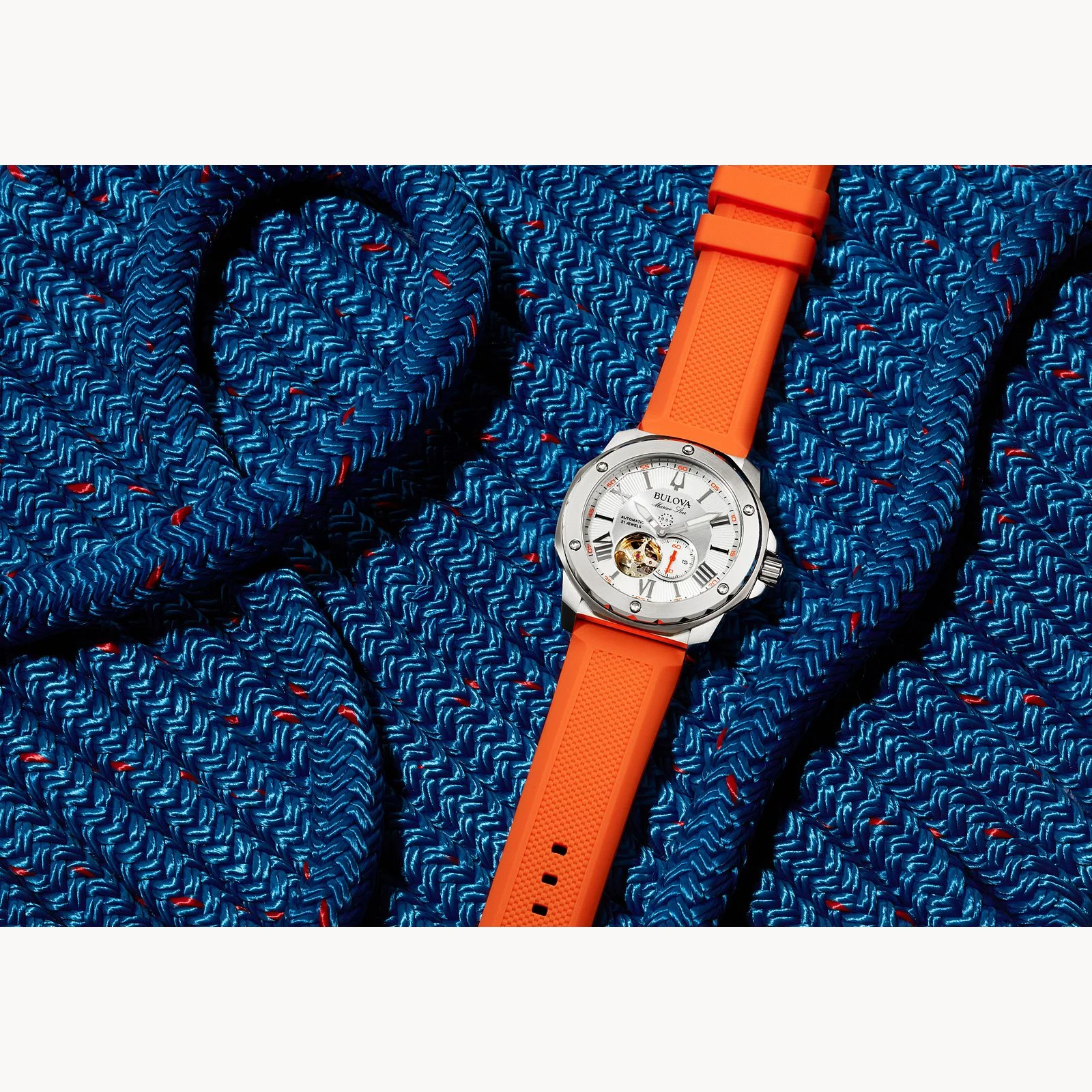 98A226 Bulova Marine Star reloj de hombre banda de caucho 44mm - Image 2