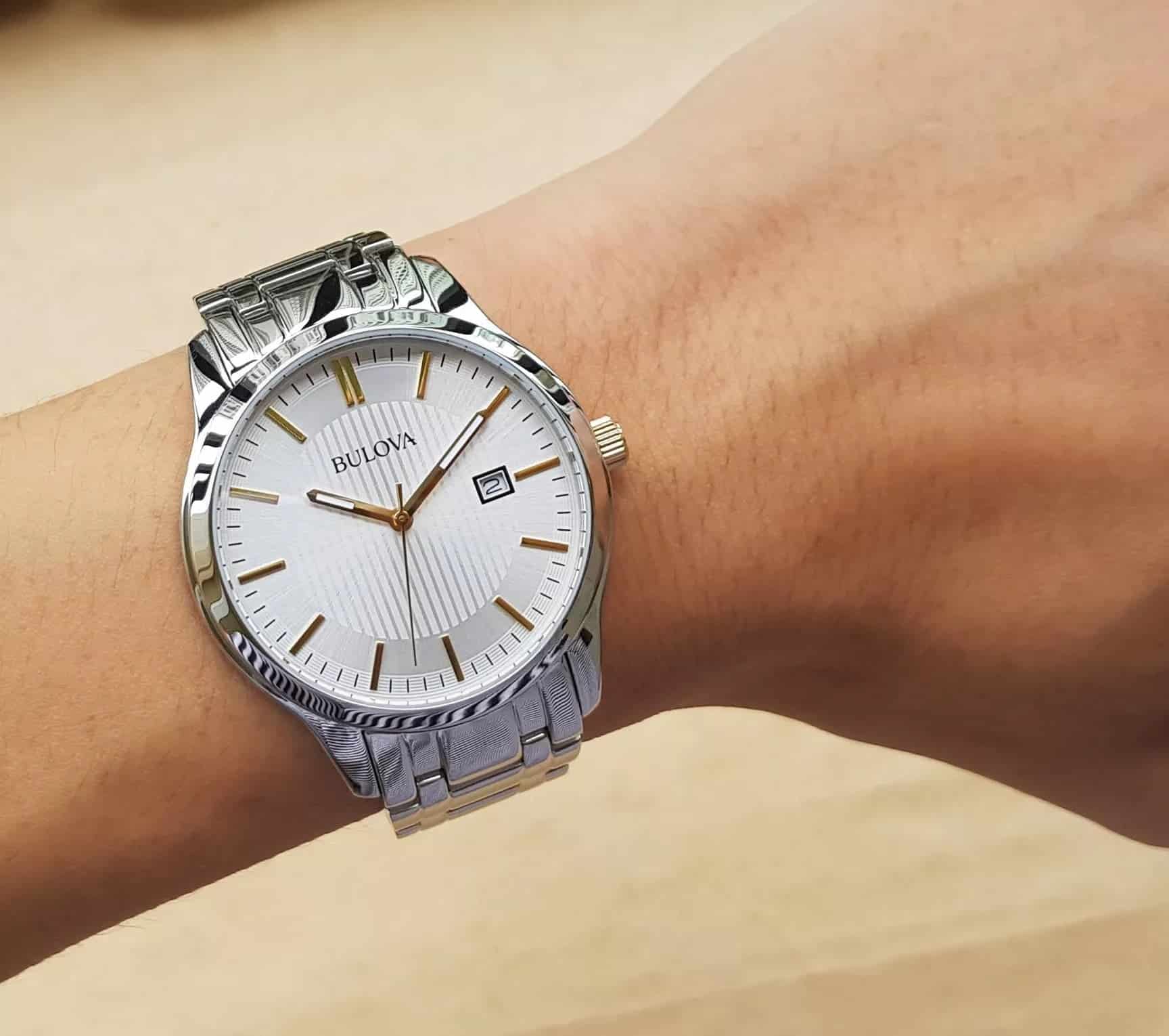 98B241 reloj Bulova Classic para caballero pulsera de metal - Image 2