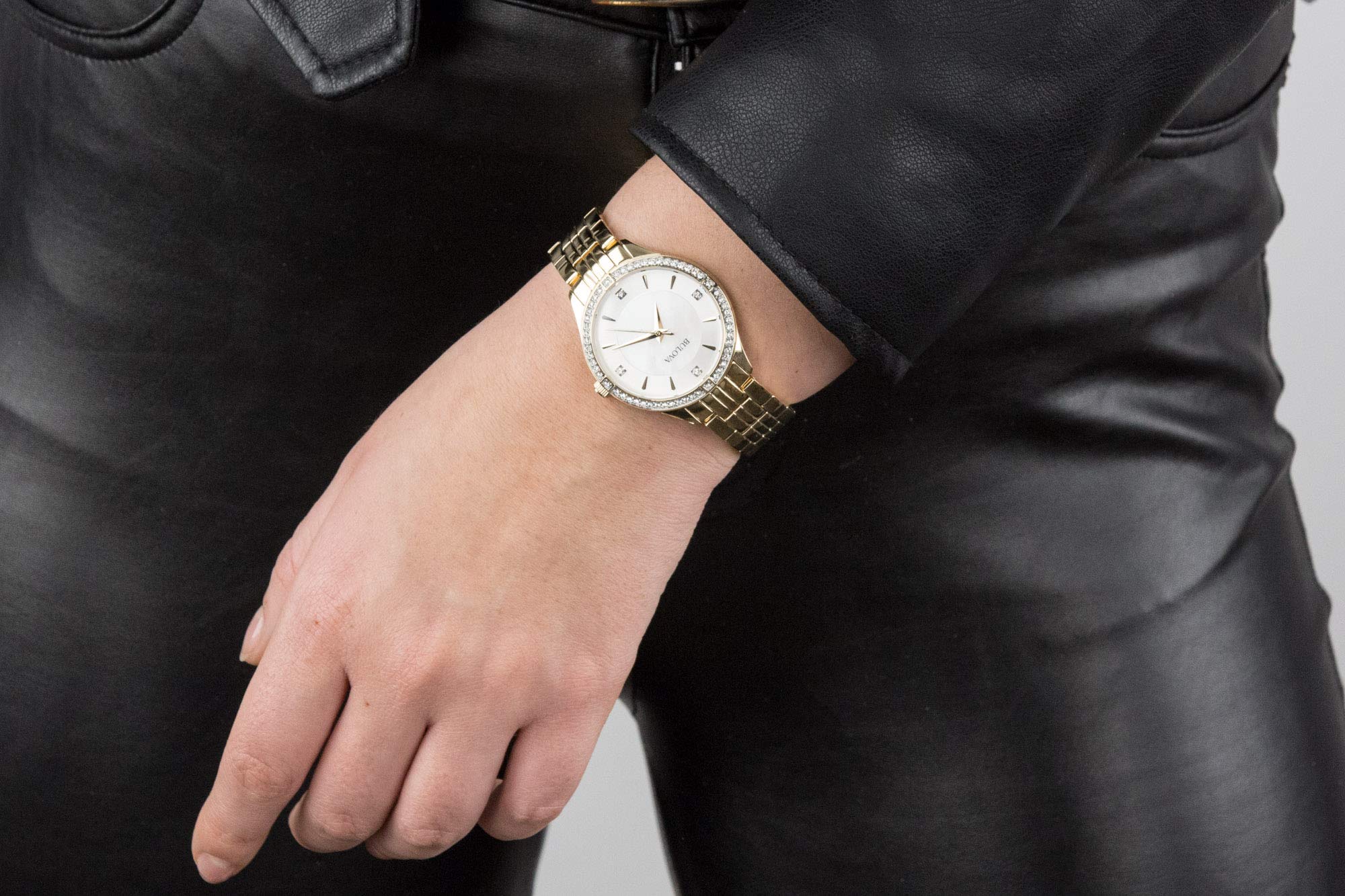 98L274 Reloj Bulova Crystal de dama pulsera de metal - Image 3