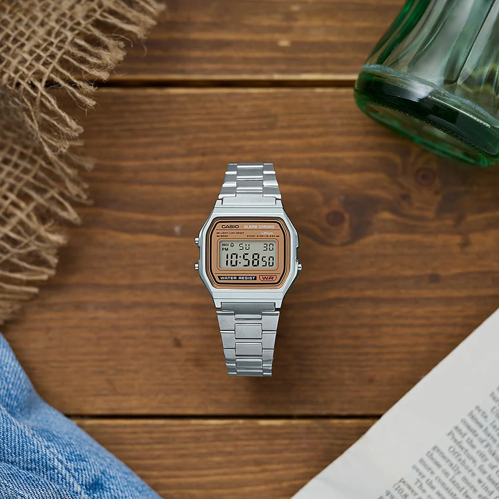 A158WEA-9 Reloj Casio unisex pulsera de metal - Image 3