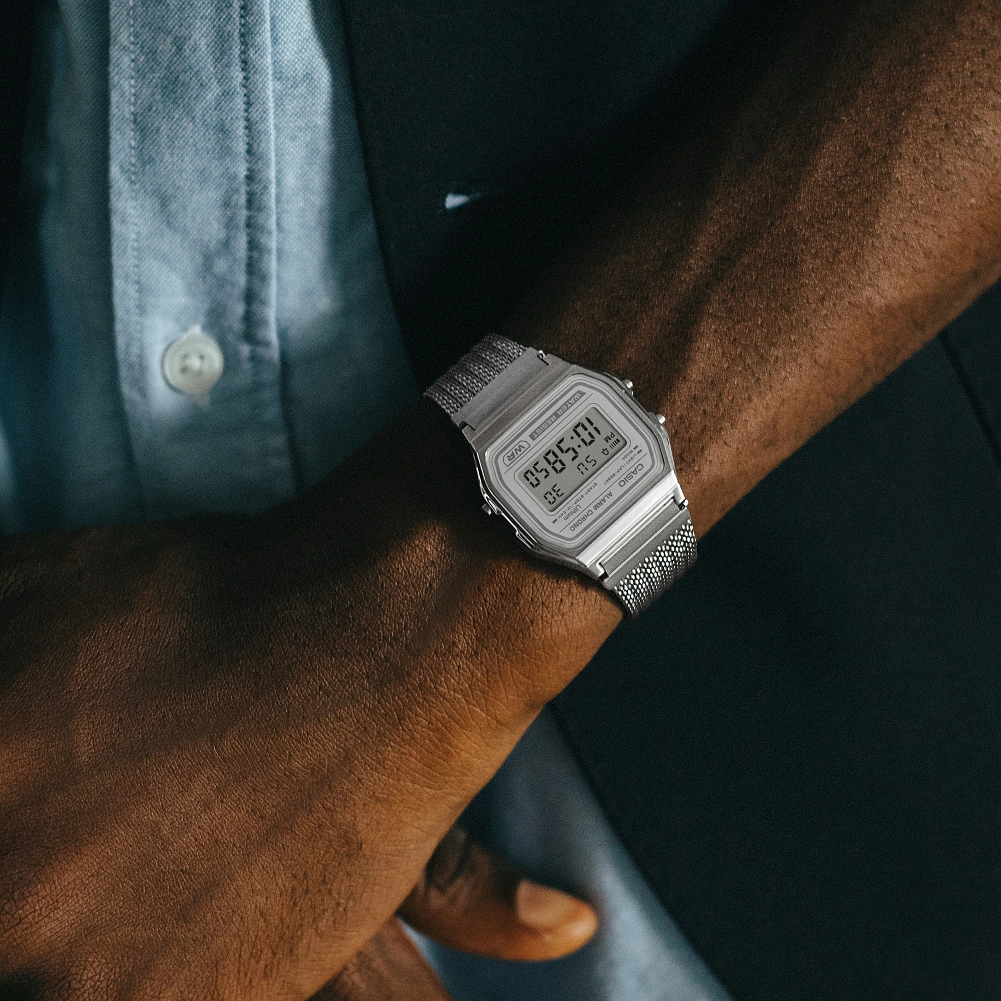 A158WEM-7 Reloj Casio unisex correa mesh - Image 2