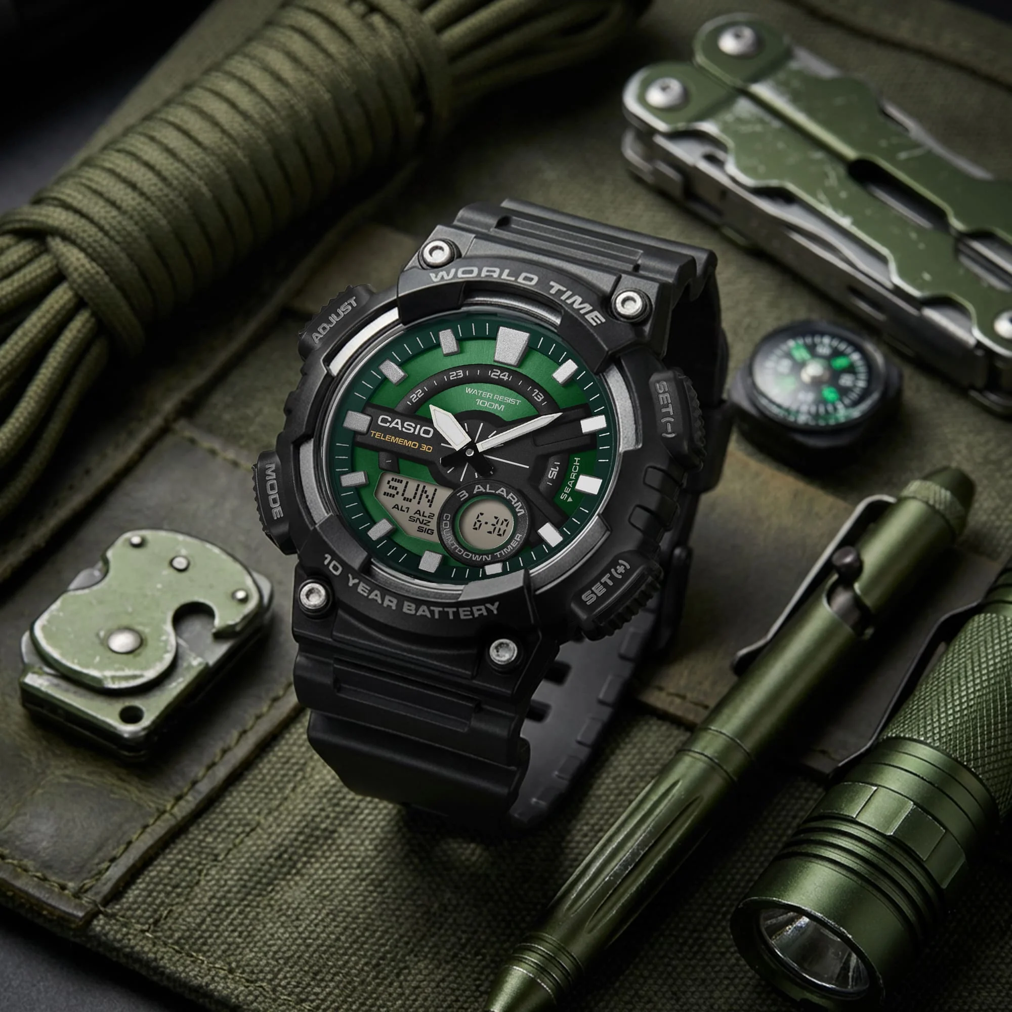 AEQ-110W-3A2V Reloj Casio de hombre correa de silicona - Image 2