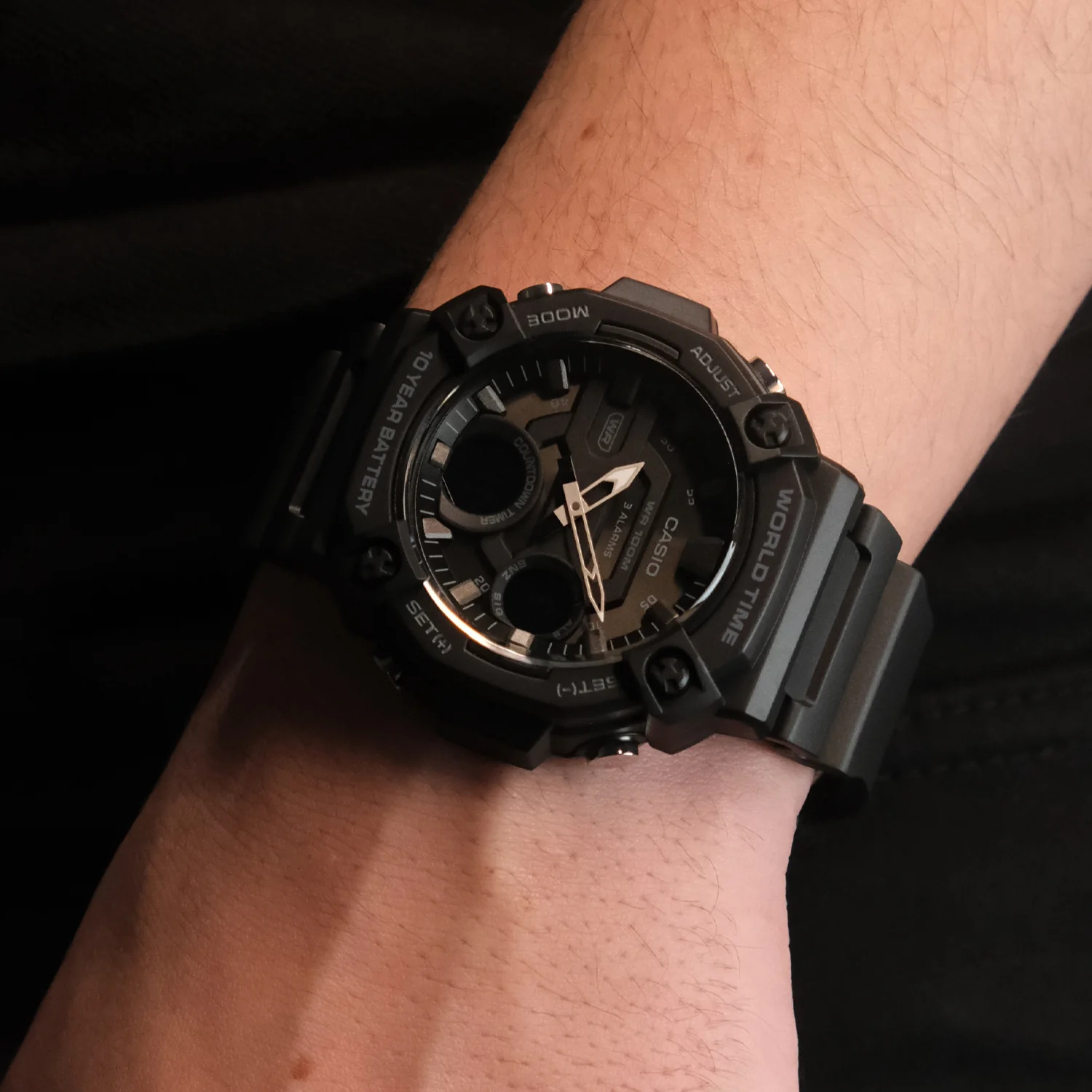AEQ-120W-1BV Casio reloj digital correa de resina - Image 2