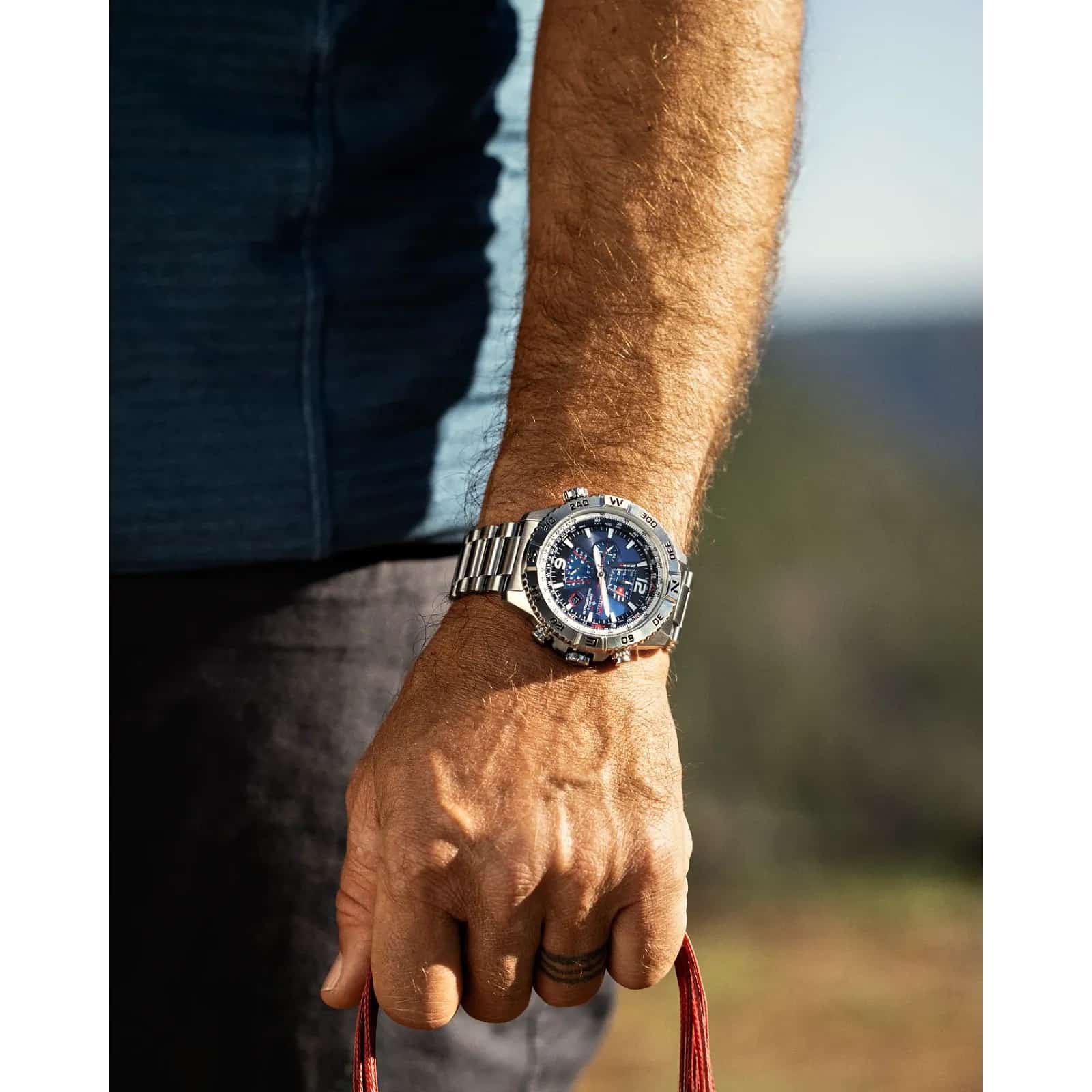 AT8220-55L Citizen Promaster Navihawk Eco-drive reloj para caballero pulsera de metal - Image 5
