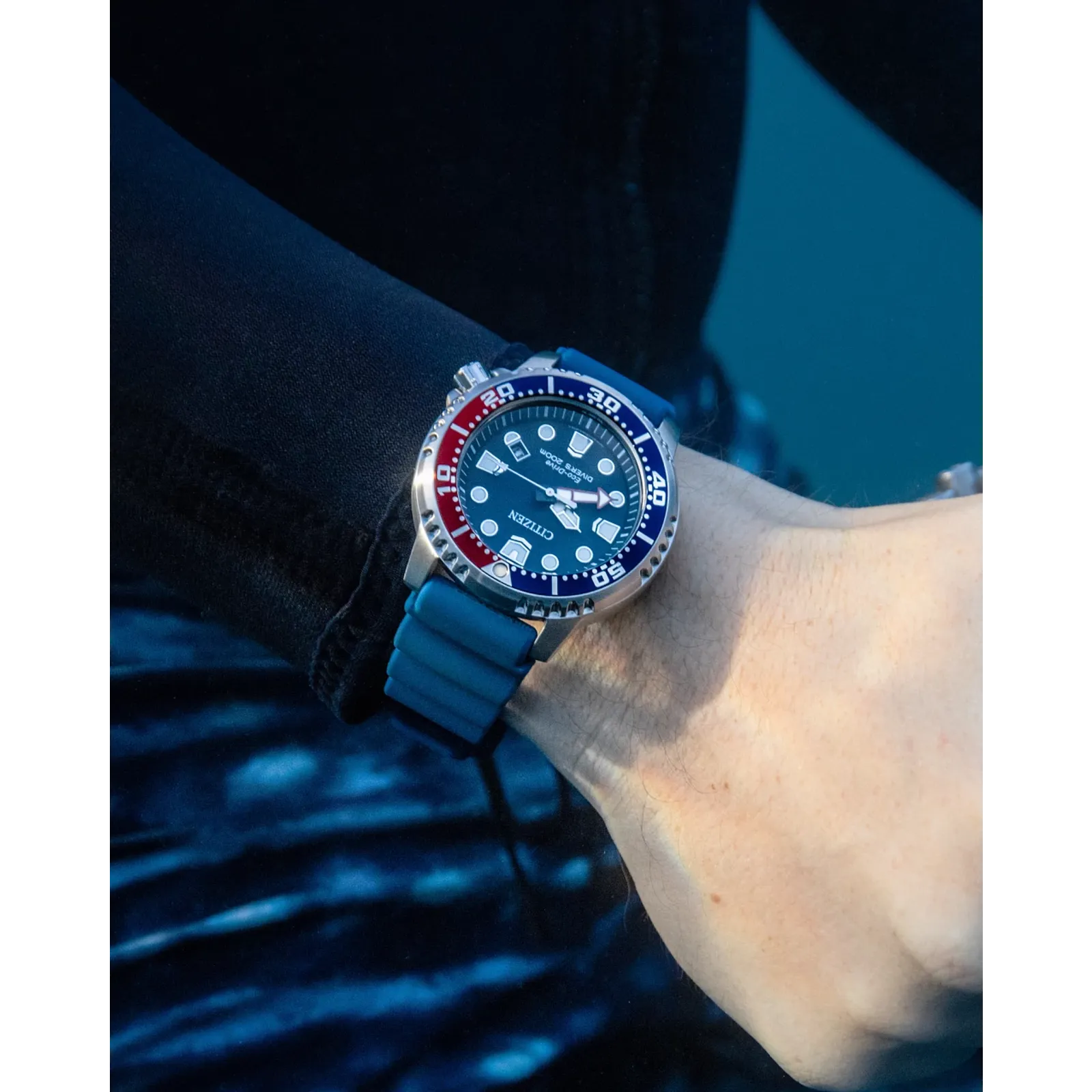 bn0168-06l Reloj Citizen Promaster Dive de caballero banda de resina 44 mm Eco-drive - Image 4