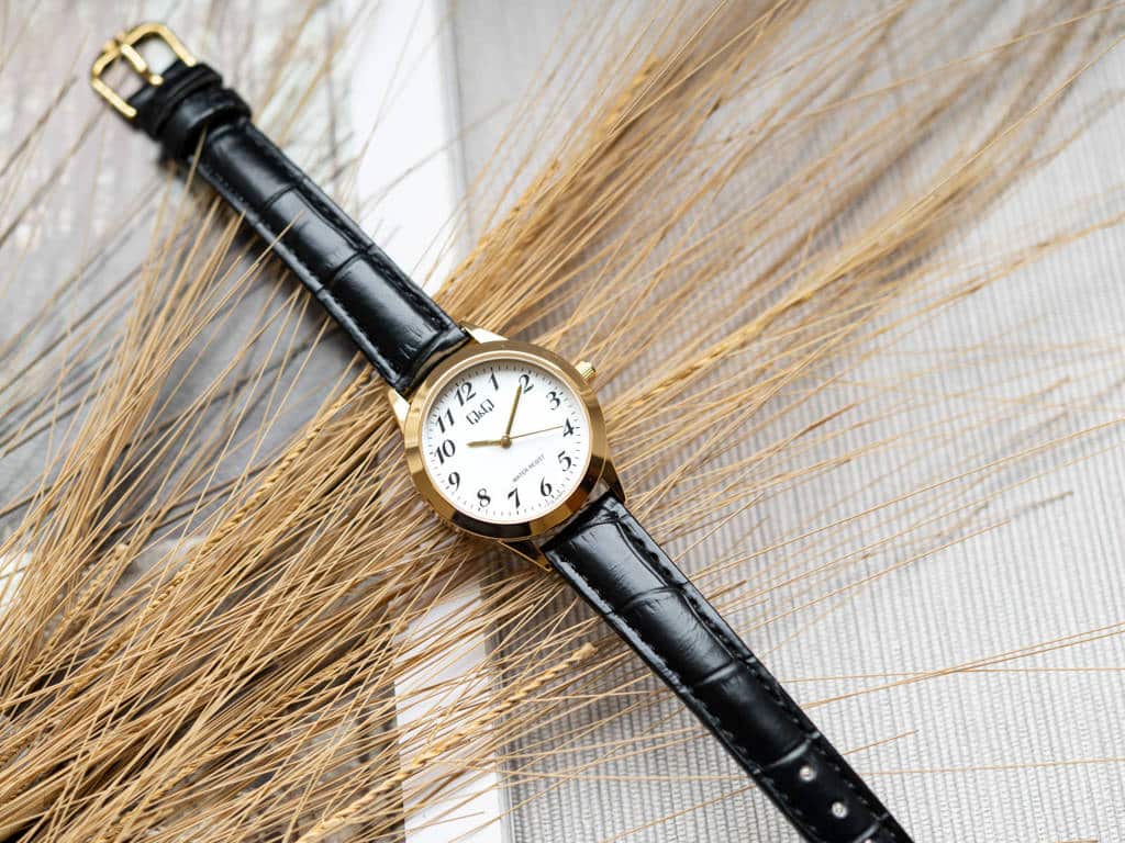 C01A-008PY Reloj QQ para Mujer - Image 3