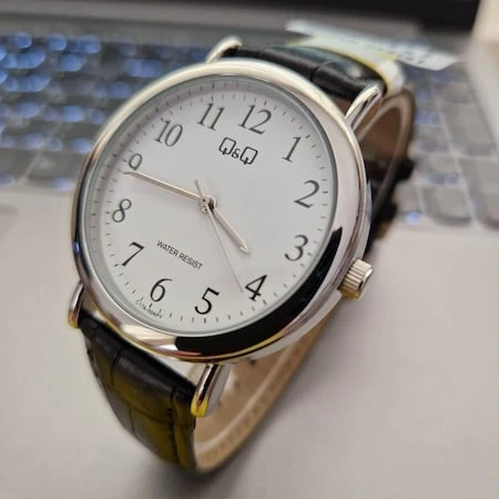 C17A-004PY Reloj QQ para Mujer - Image 2