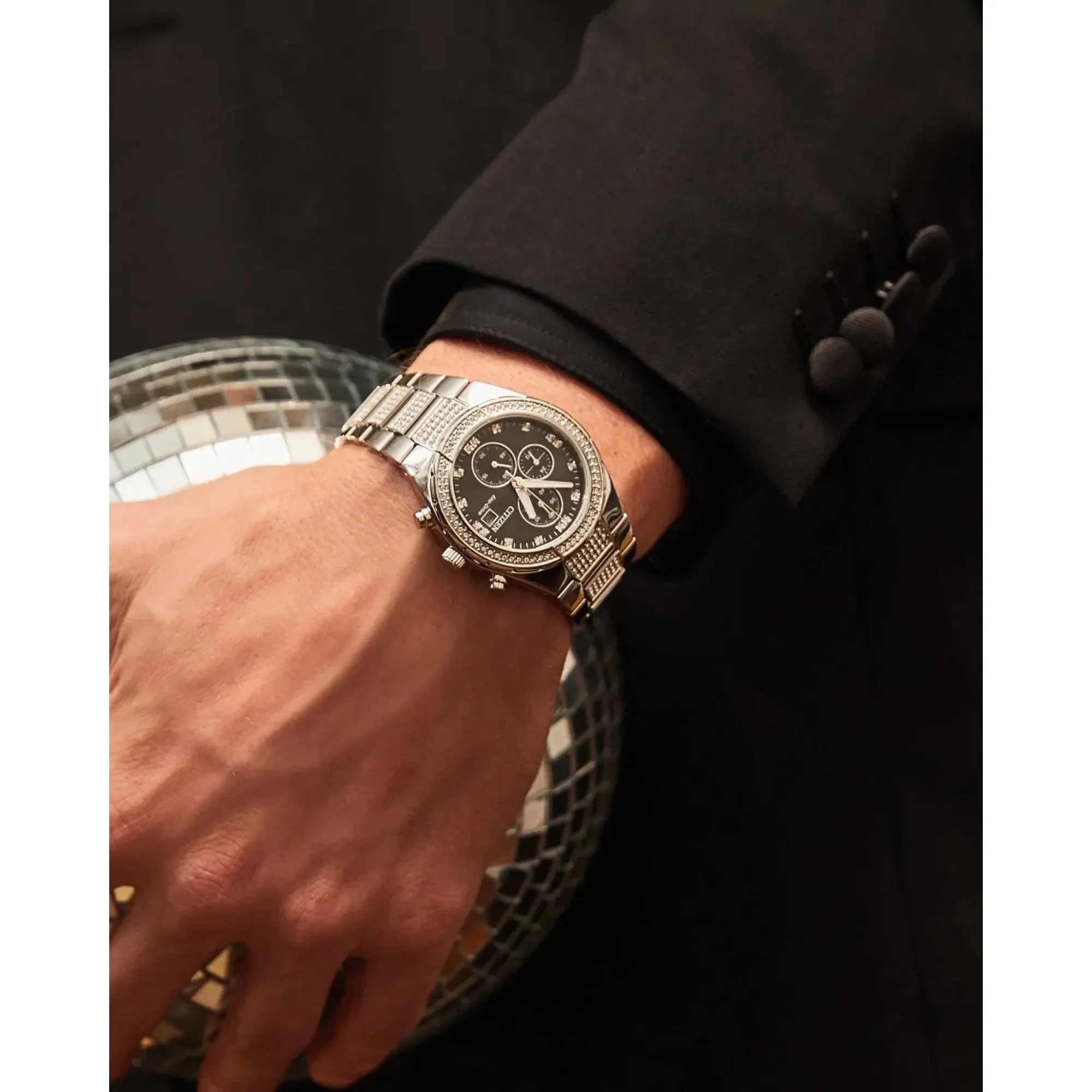 CA0750-53E Reloj Citizen Crystal de hombre correa de metal Eco-Drive - Image 3