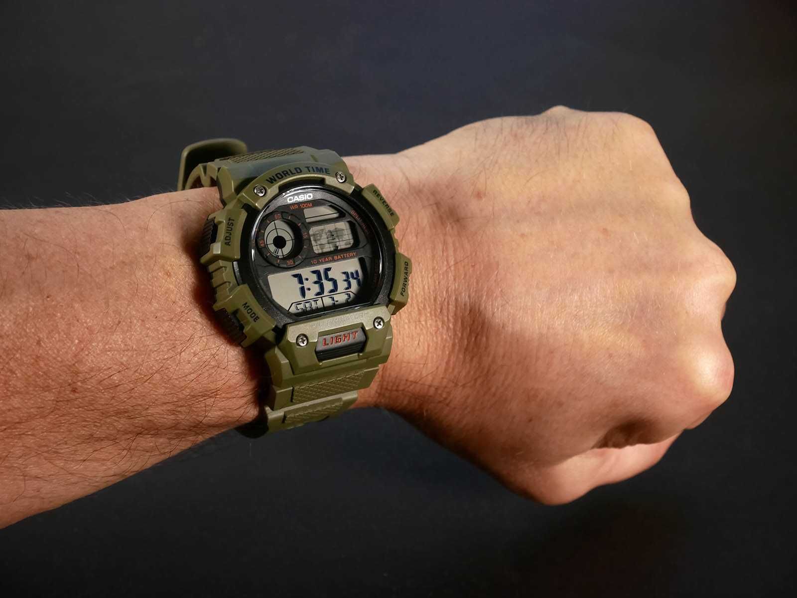 AE-1400WH-3AVCF Reloj Casio para Caballero - Image 6
