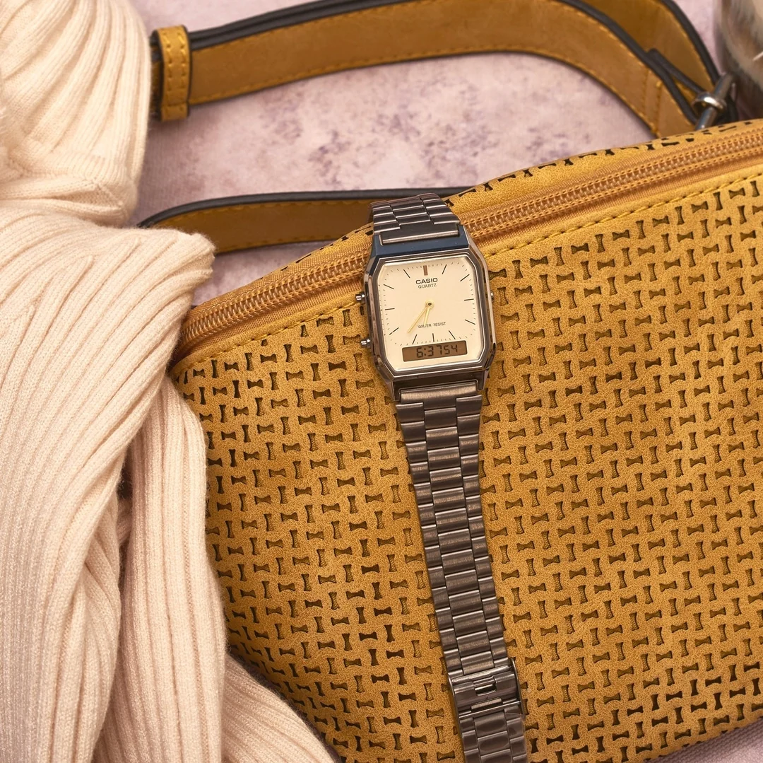 AQ-230GG-9A Reloj Casio Unisex - Image 3