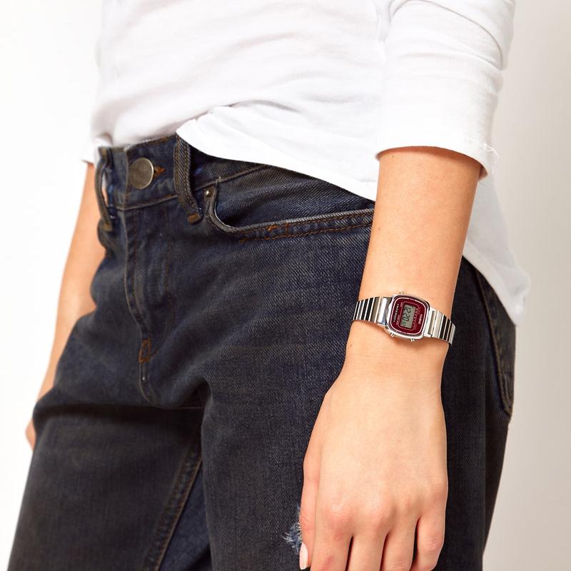 LA-670WA-4 Reloj Casio para Mujer, Vintage Clásico - Image 2