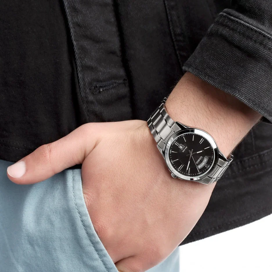 MTP-1381D-1AV Reloj Casio para Caballero - Image 2
