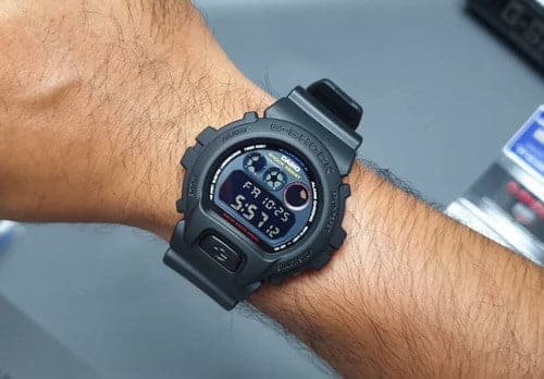 DW-6900BMC-1 Reloj G-Shock para Hombre - Image 4