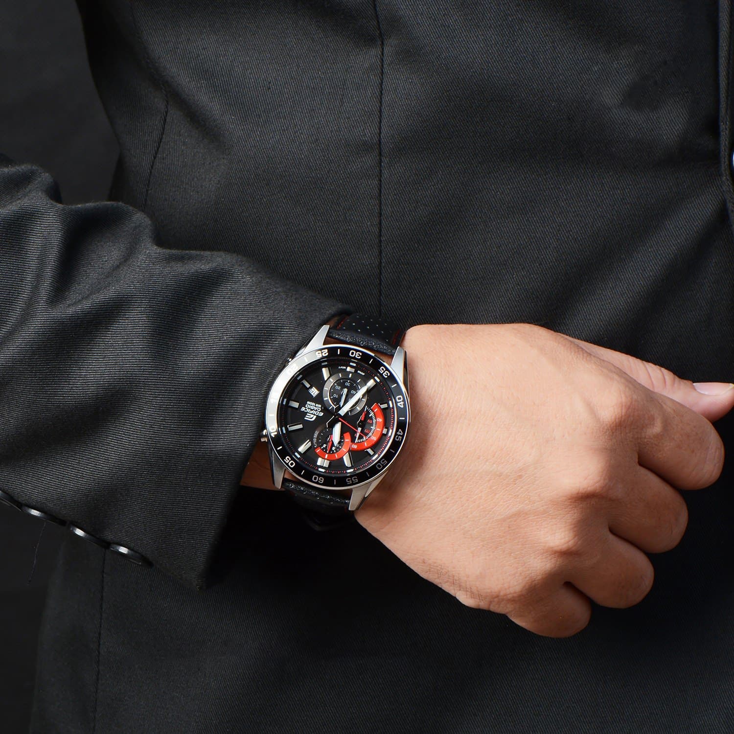 EFV-550L-1AV Reloj Edifice para Hombre - Image 2