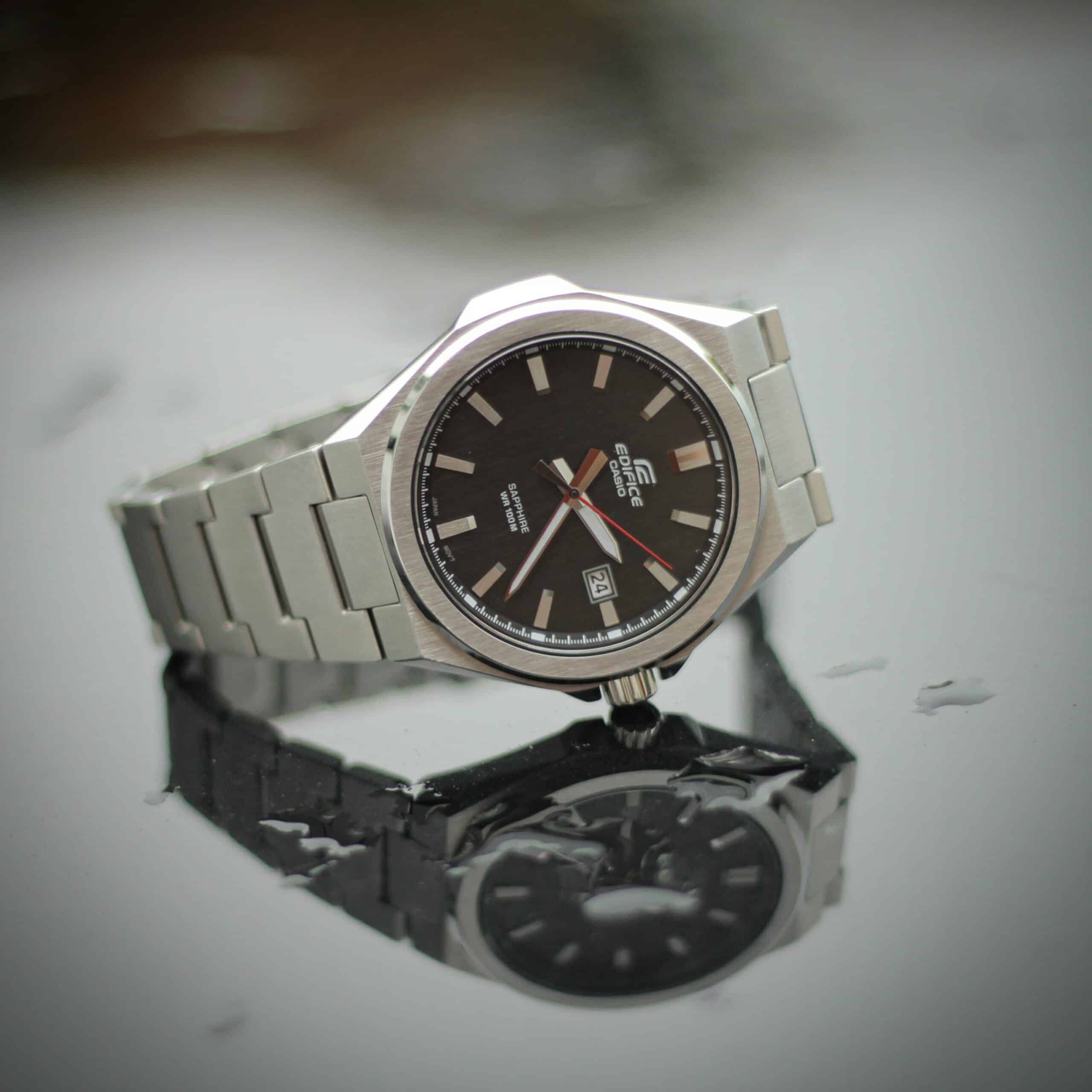 EFB-108D-1AVCF Reloj Edifice para Caballero cristal zafiro - Image 3