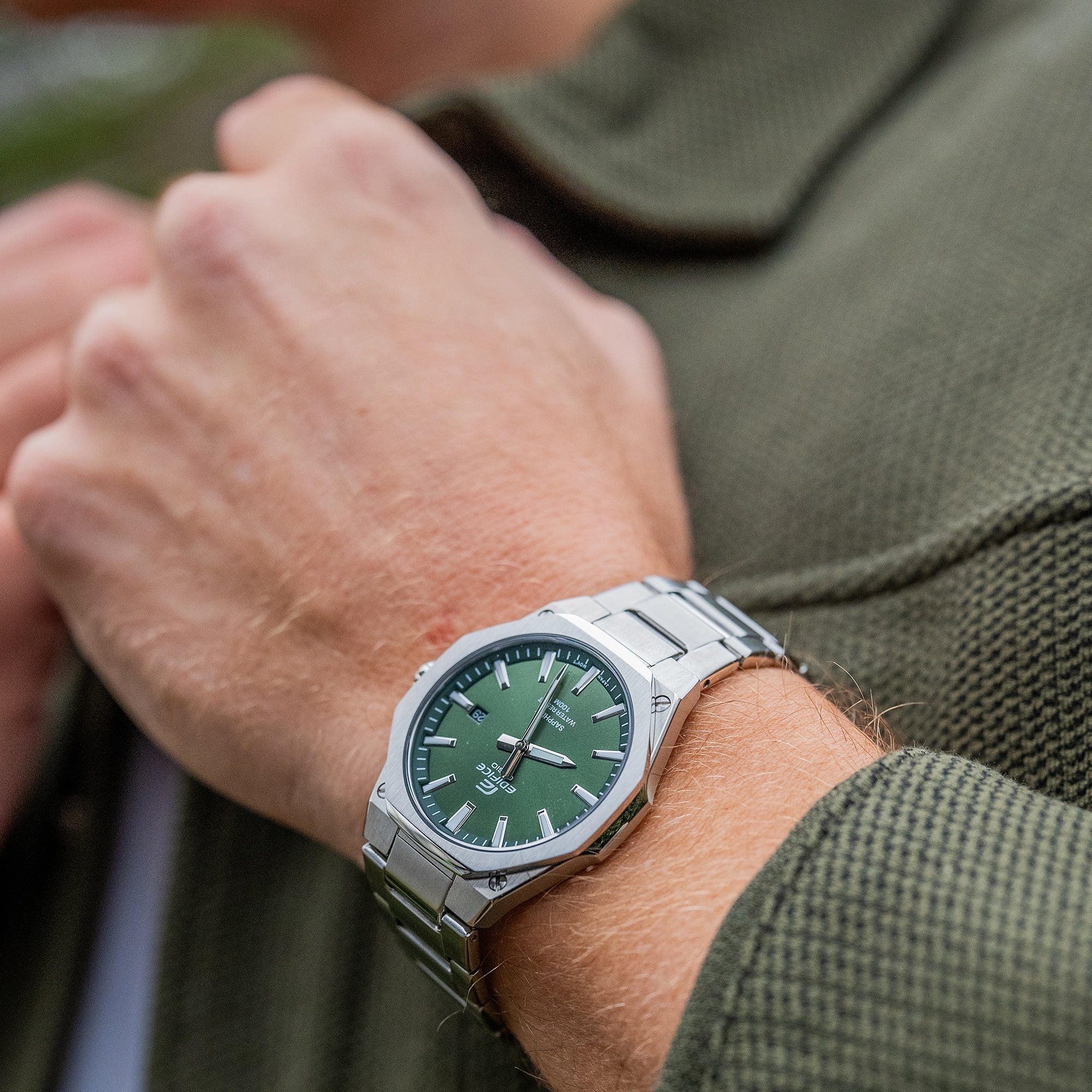 EFR-S108D-3AV Edifice Reloj para Hombre cristal zafiro - Image 8
