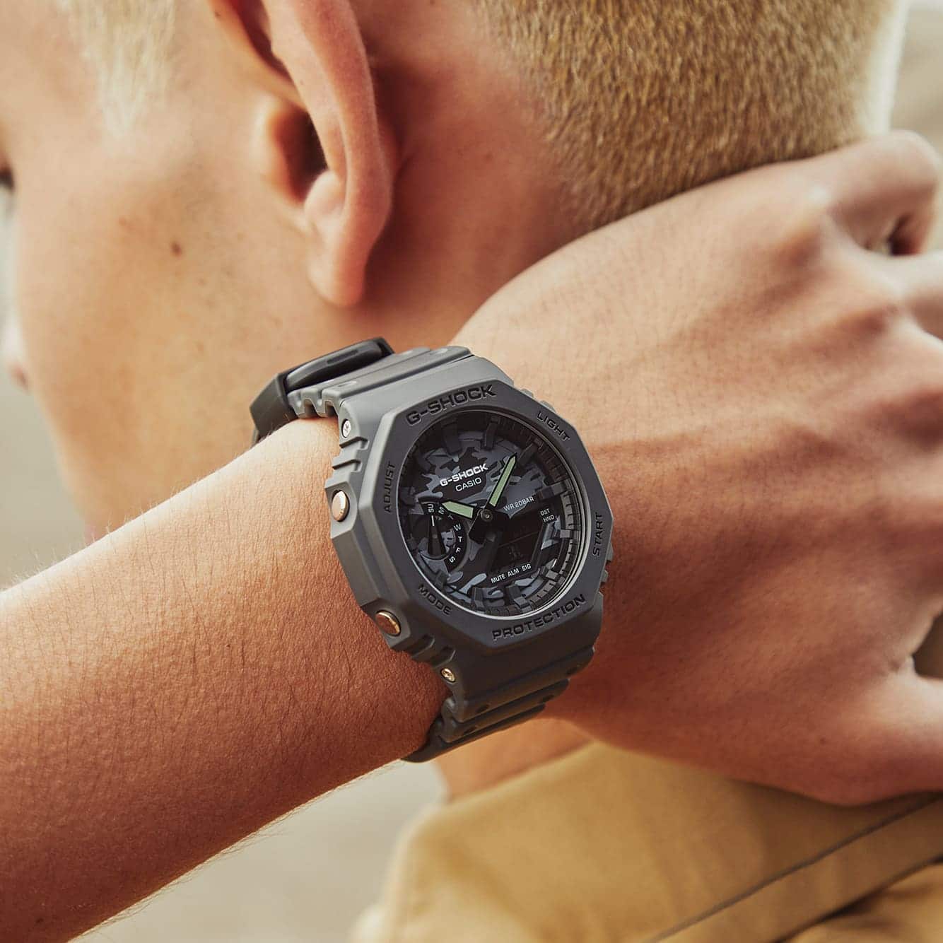 GA-2100CA-8A Reloj G-Shock para Hombre - Image 5