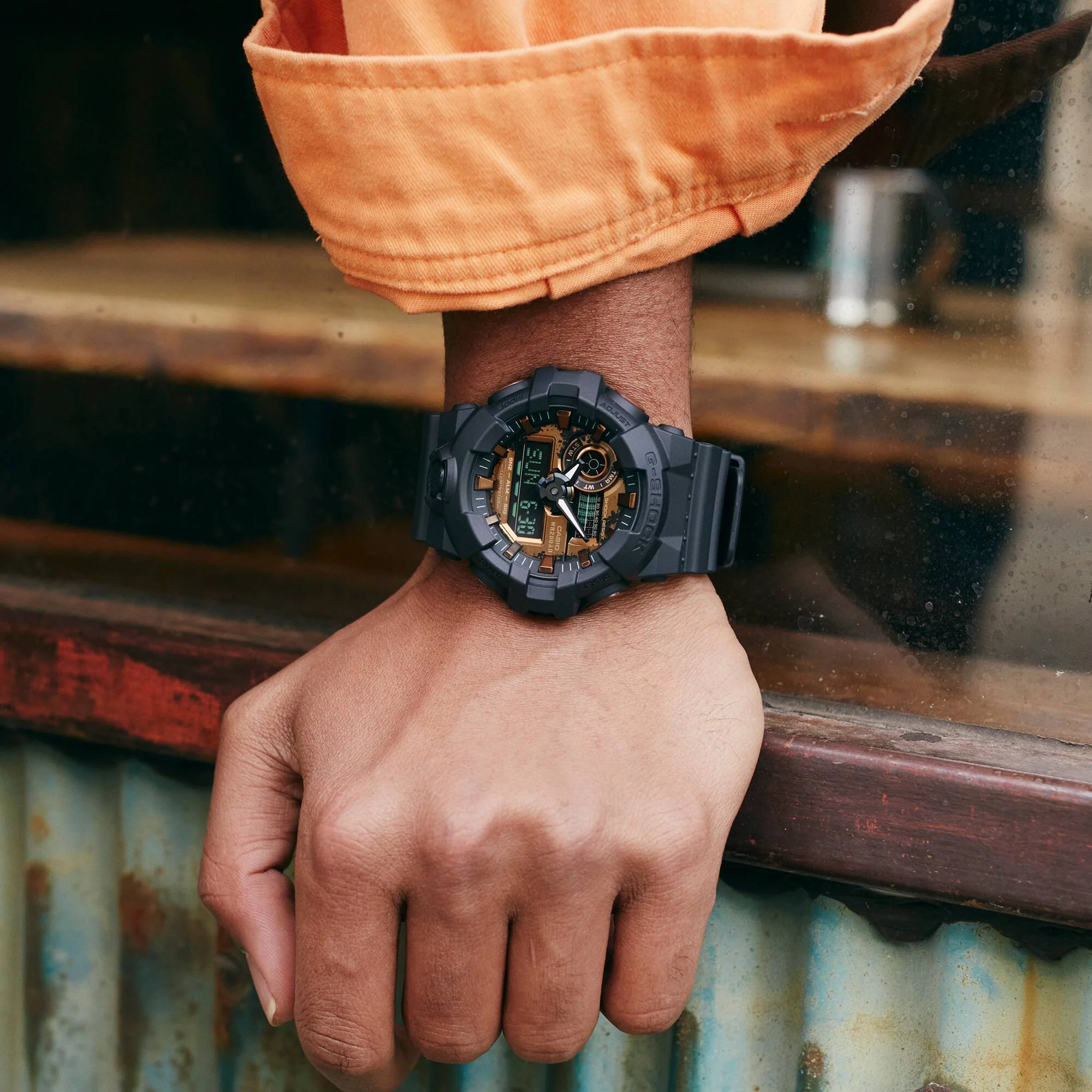 GA-700RC-1A G-Shock Reloj para Hombre - Image 2