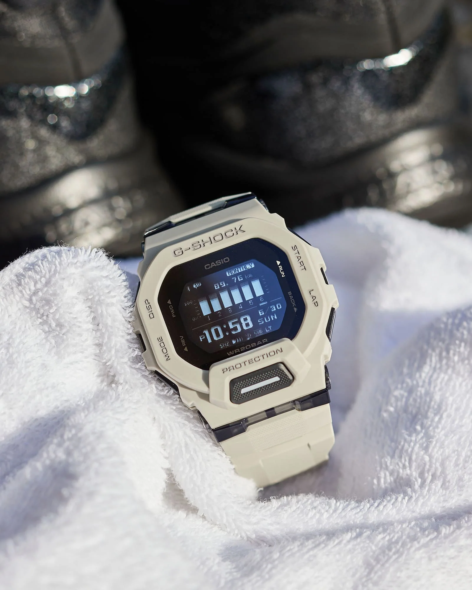 GBD-200UU-9 Reloj G-Shock para Hombre con Bluetooth - Image 2