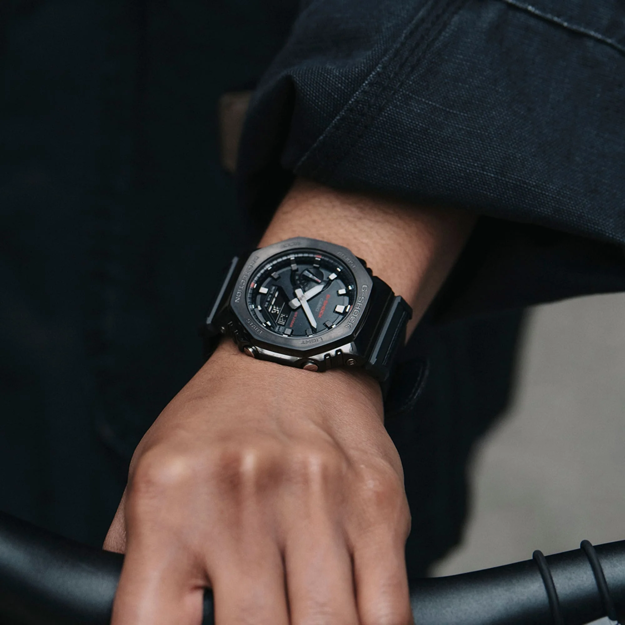 GM-2100CB-1A G-Shock G-Steel Reloj para Hombre Pulsera de Tela - Image 10