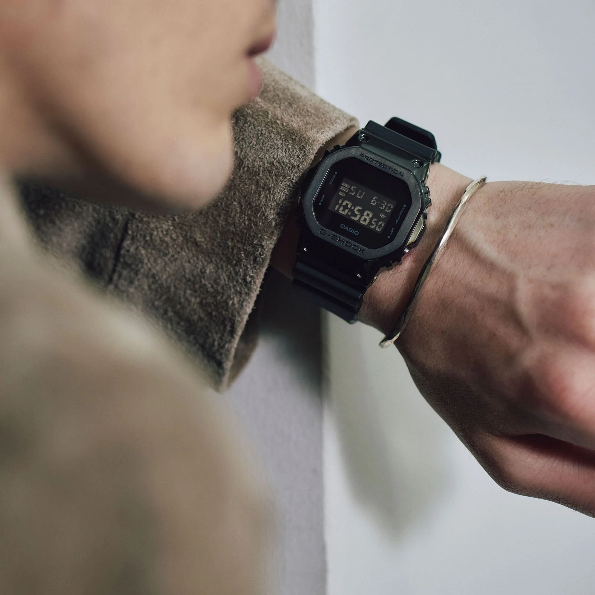 GM-5600UB-1 Reloj G-Shock Digital para hombre pulsera de resina - Image 5