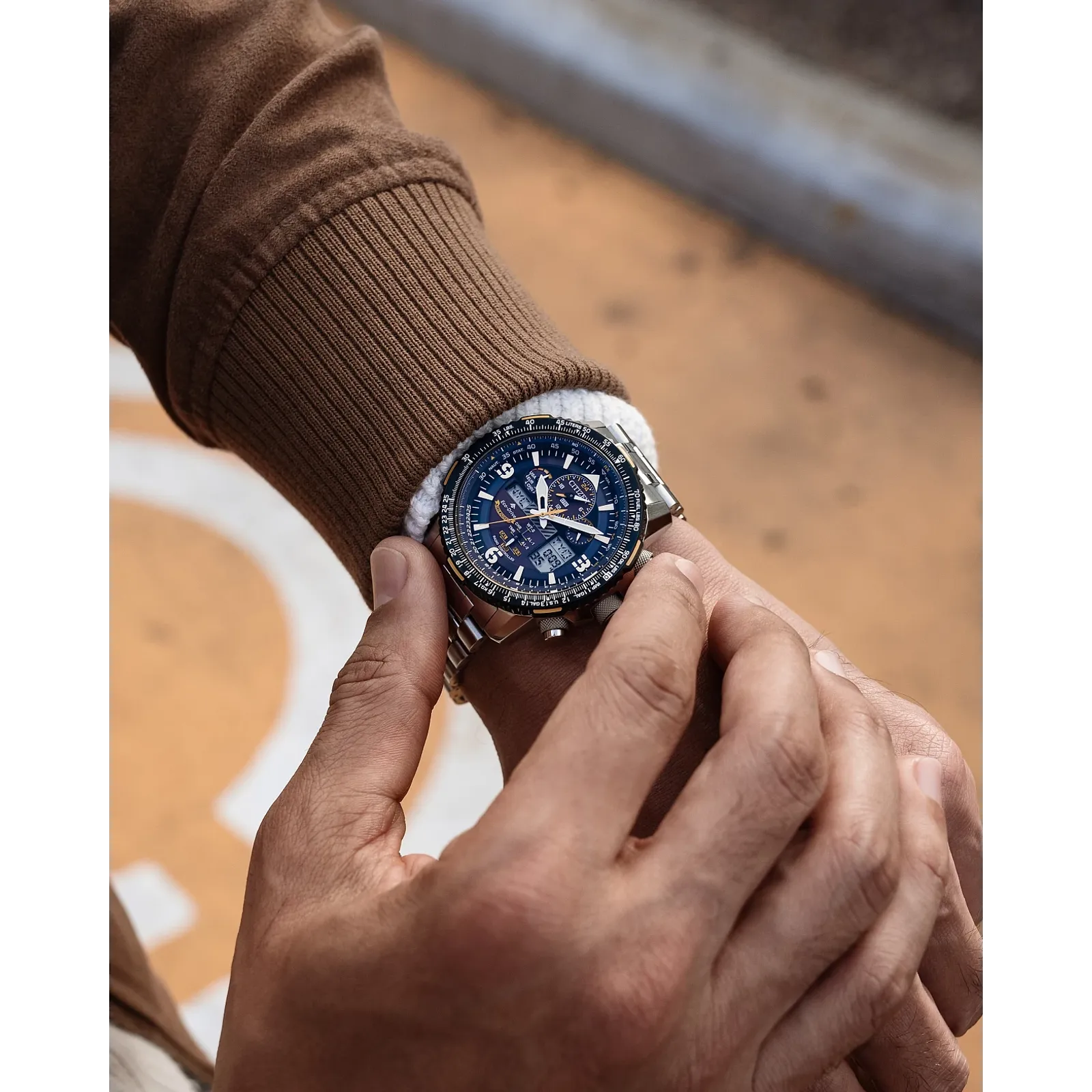 JY8078-52L Reloj Citizen Promaster Skyhawk de caballero banda de metal Eco-Drive - Image 7