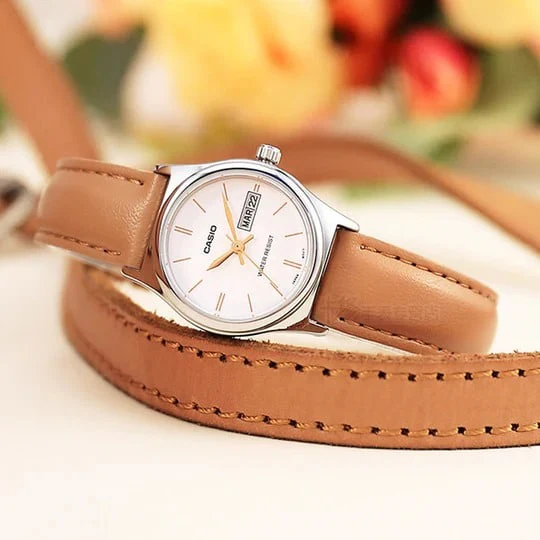 LTP-V006L-7B2 Reloj Casio para Mujer - Image 2
