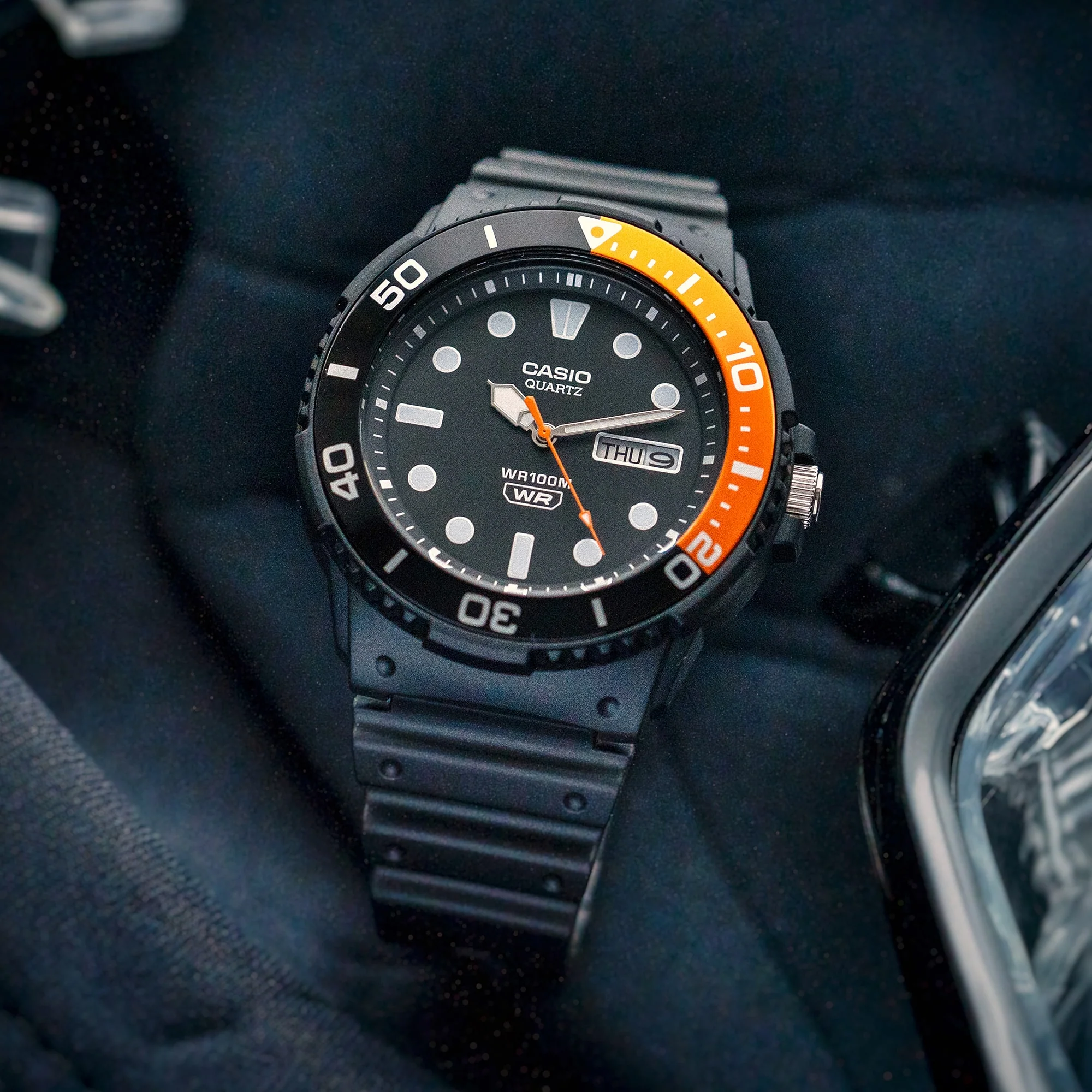 MRW-230H-1E4V Reloj Casio de hombre correa de caucho - Image 3