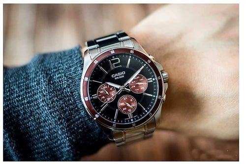 MTP-1374D-5AV Reloj Casio para Hombre - Image 3