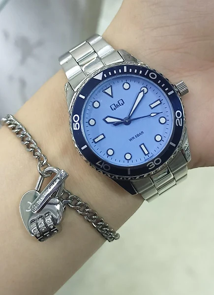 Q55A-005PY Reloj QQ para Mujer - Image 2