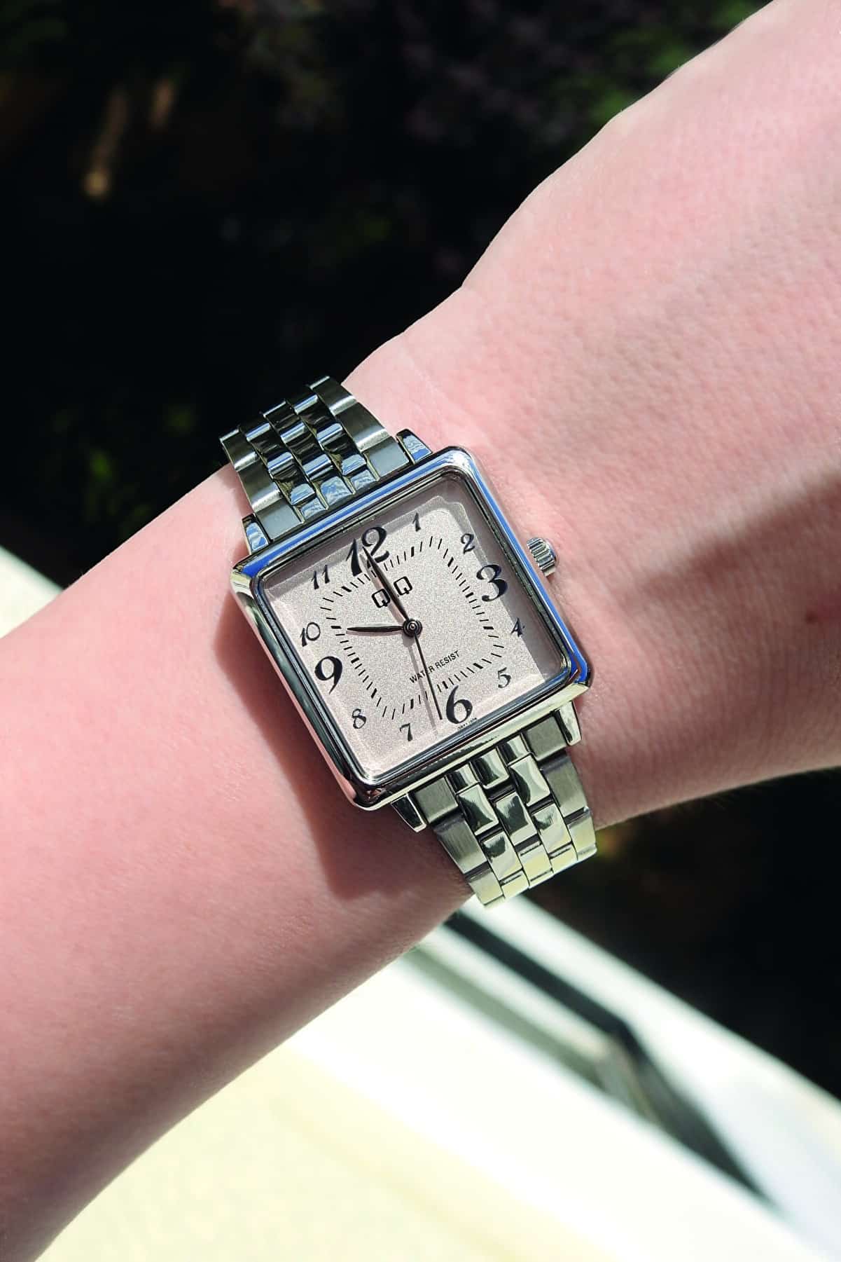 QB51J205Y Reloj QQ para Señorita - Image 2