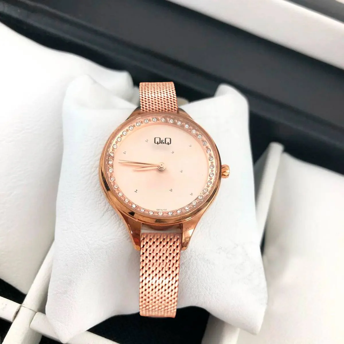 QB73J002Y Reloj QQ para Mujer - Image 3