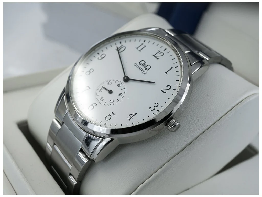 QA60J204Y Reloj QQ para Hombre - Image 2