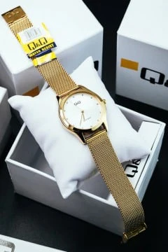 QZ51J001Y Reloj QQ para Mujer - Image 3