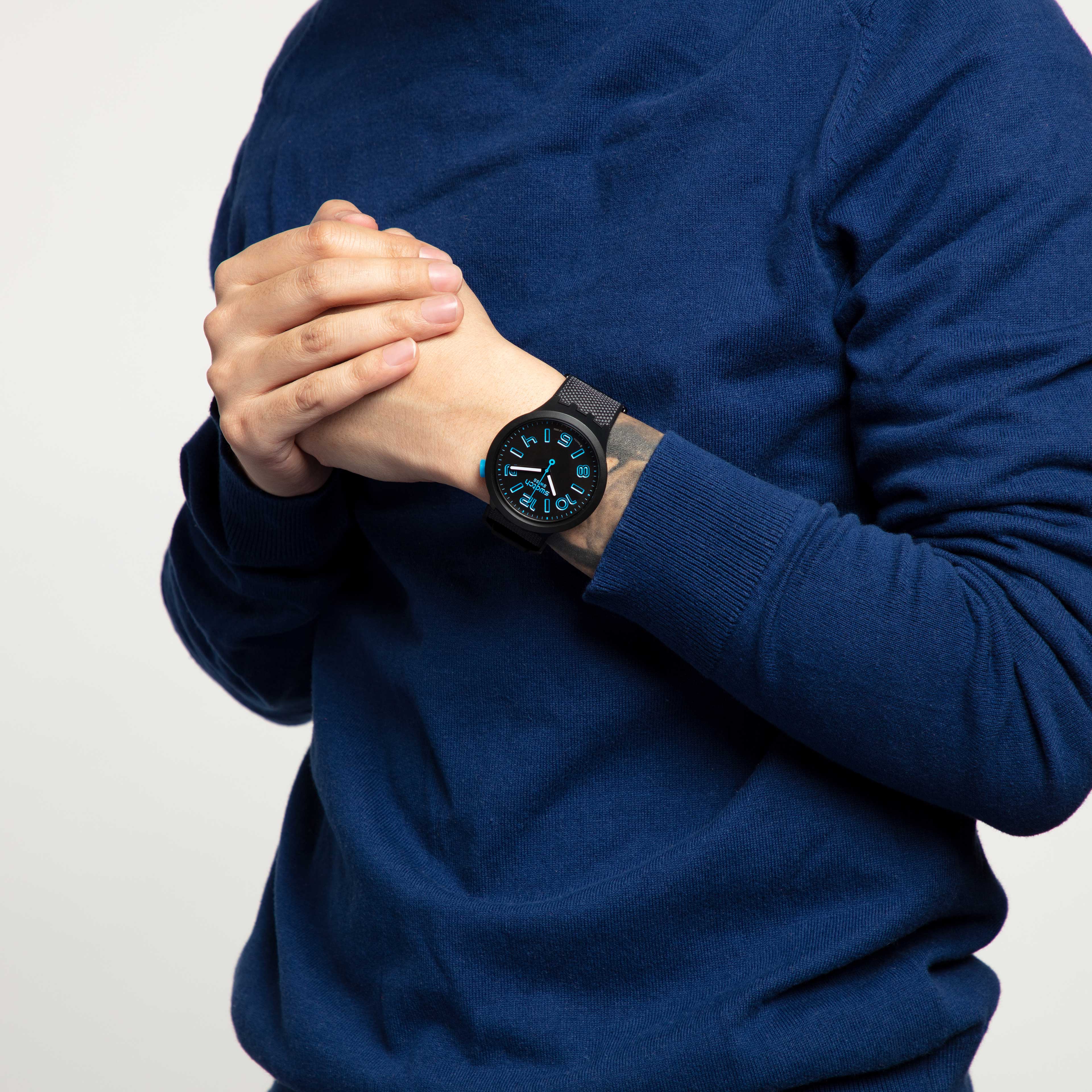 SO27B118 Swatch Deep Concrete Big Bold de hombre pulsera de resina - Image 4