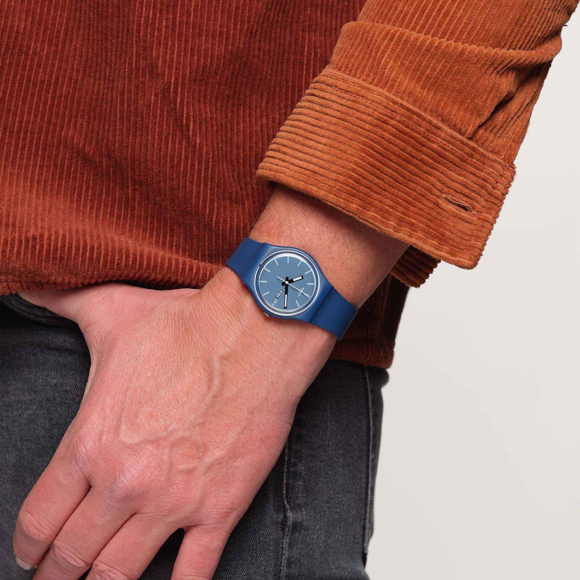 SO28N701 Reloj Swatch Knock Nap Análogo Unisex con Correa de Resina - Image 2