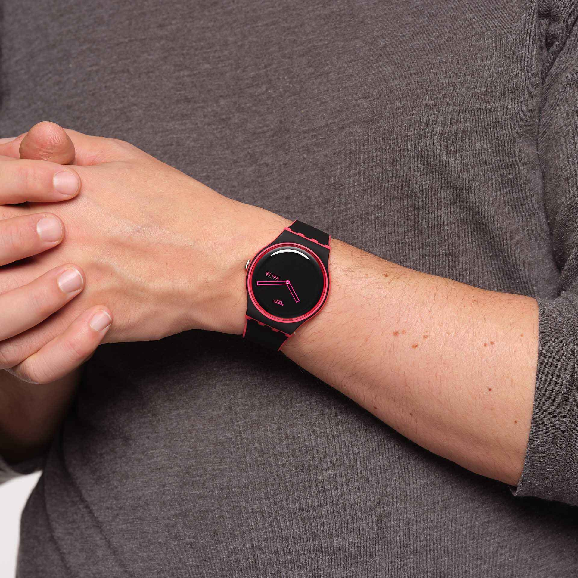 SO29P700 Reloj Swatch Minimal Line Pink unisex banda de caucho - Image 4