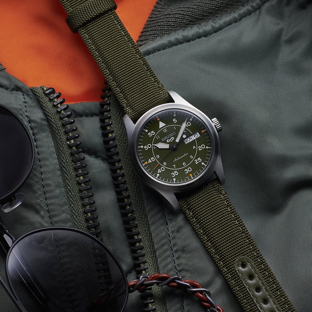 SRPH29K1 Reloj Seiko Serie 5 Análogo para Hombre con Correa de Tela - Image 3