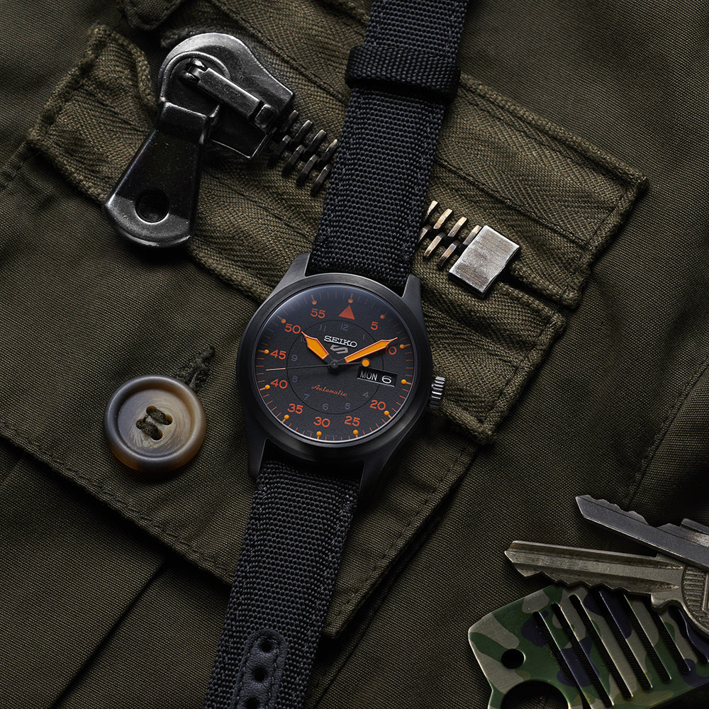 SRPH33K1 Reloj Seiko Serie 5 Análogo para Hombre con Correa de Tela - Image 4