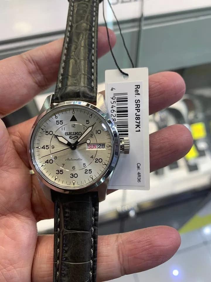 SRPJ87K1 Reloj Seiko Serie 5 Análogo para Hombre con Correa de Cuero - Image 4