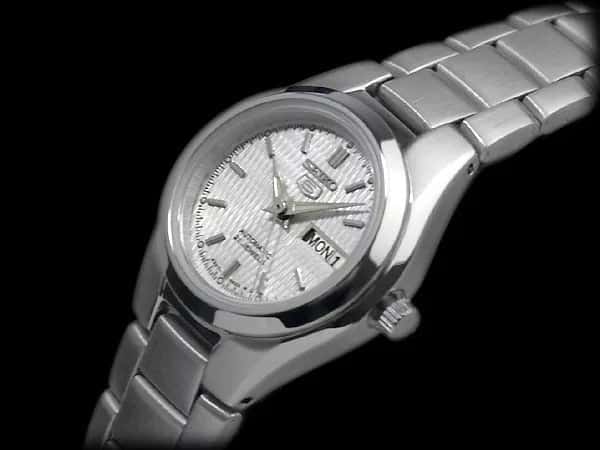 SYMC07K1 Reloj Seiko 5 para Dama con Brazalete de Metal inoxidable - Image 4