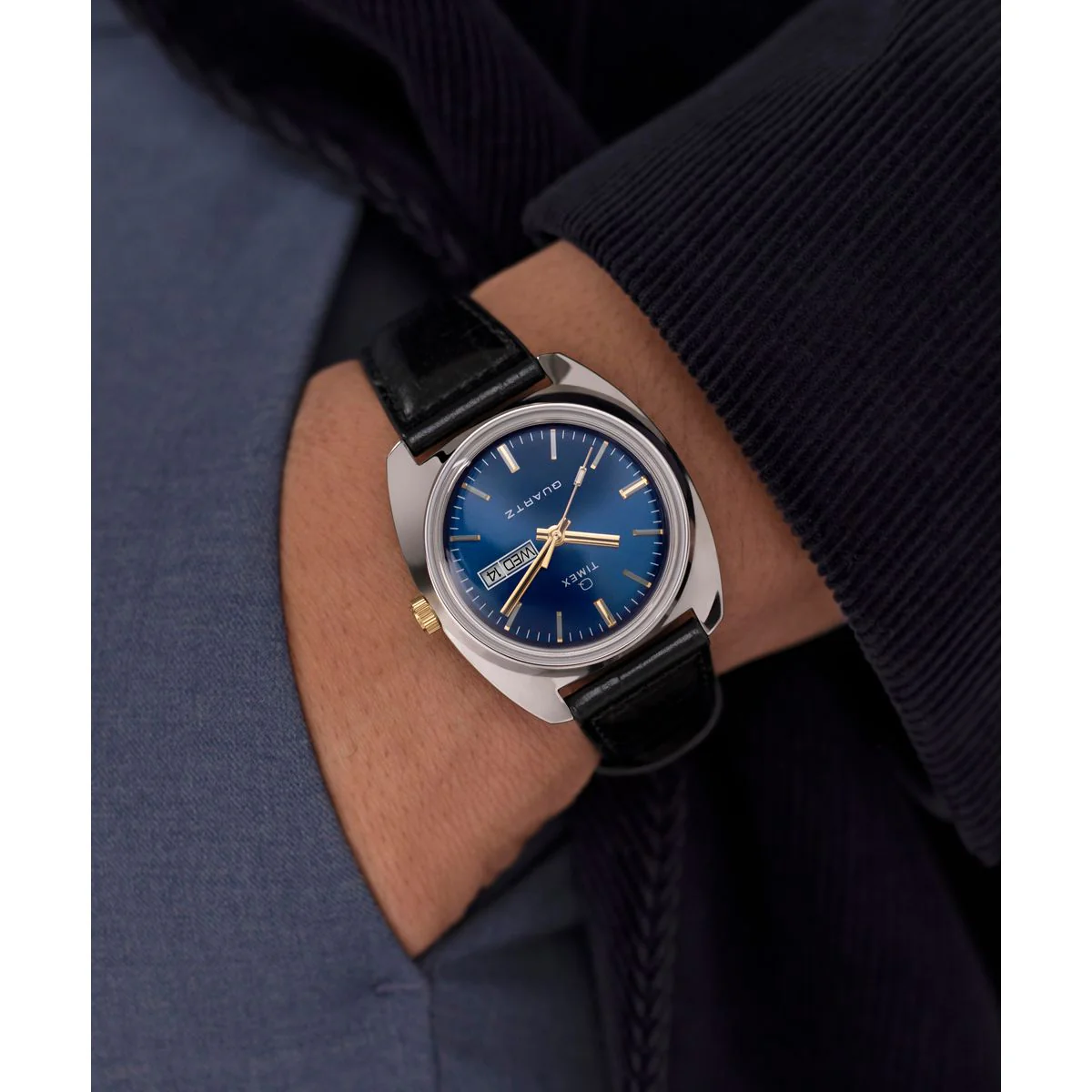 TW2W44800 Reloj Timex Q Day/Date de hombre correa de cuero - Image 8