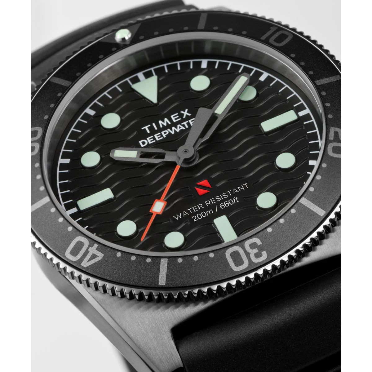 TW2W74700 Reloj Timex Deepwater de hombre correa de resina - Image 4