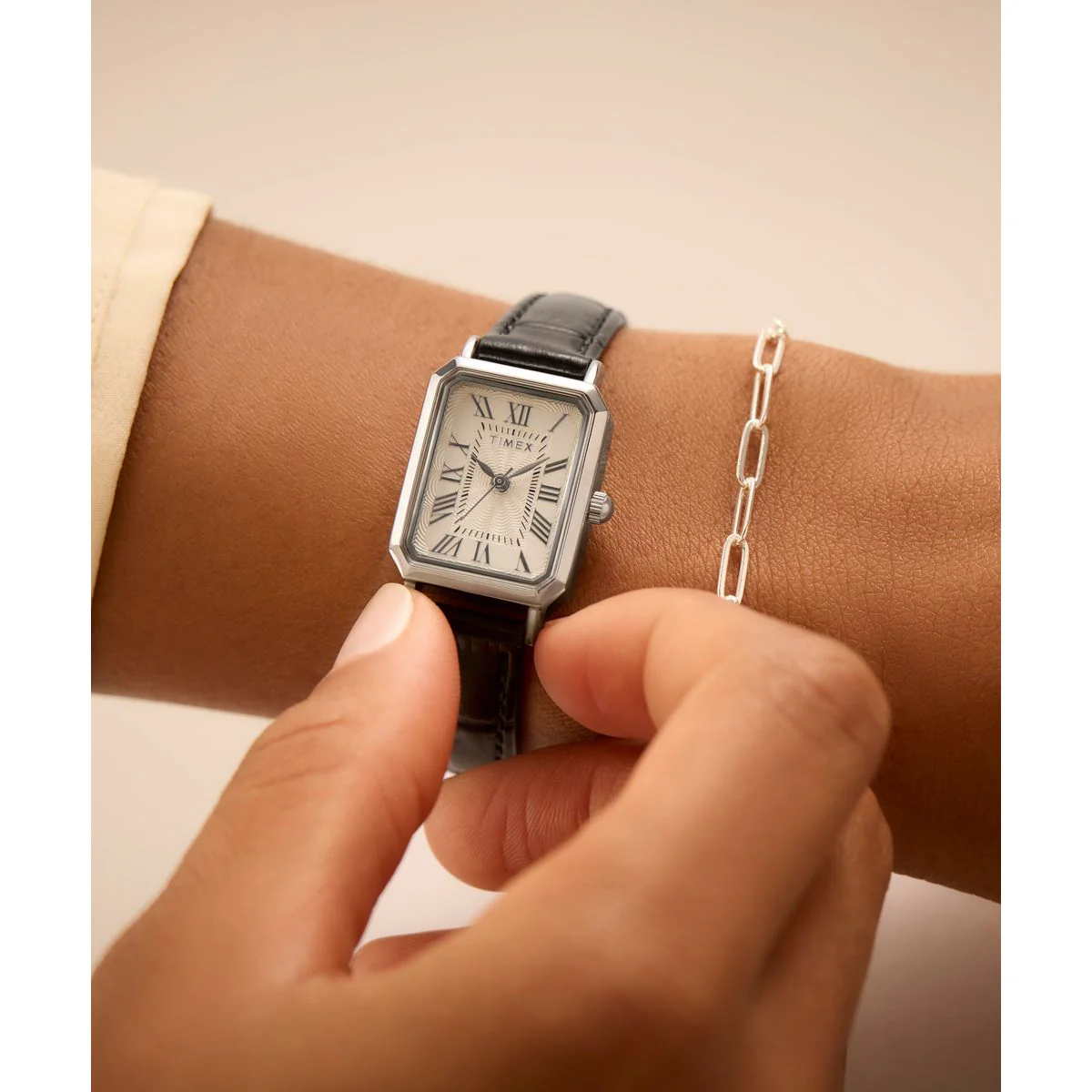 TW2Y00800 Reloj Timex Dress de dama correa de piel - Image 2