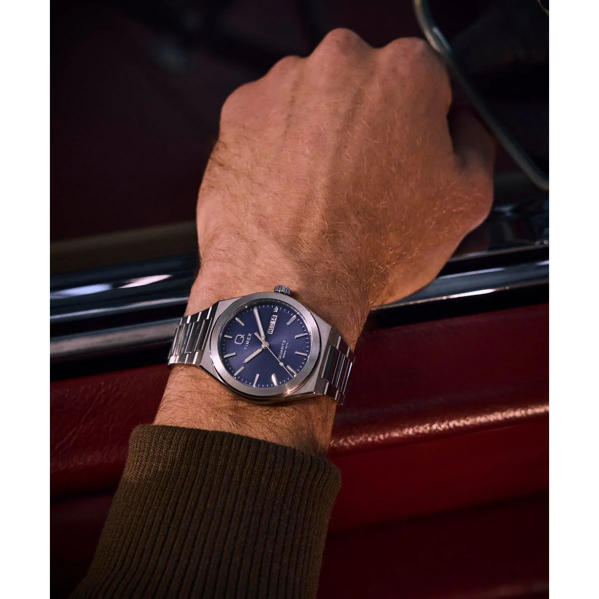 TW2Y25100 Reloj Timex Q Continental de hombre correa de metal - Image 4