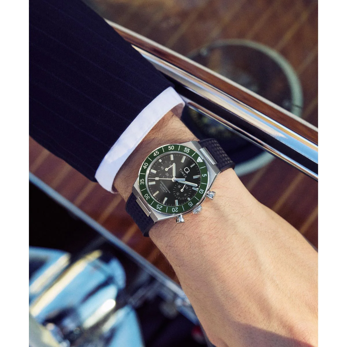 TW2Y56100 Reloj Timex Q Continental de hombre correa de resina - Image 4