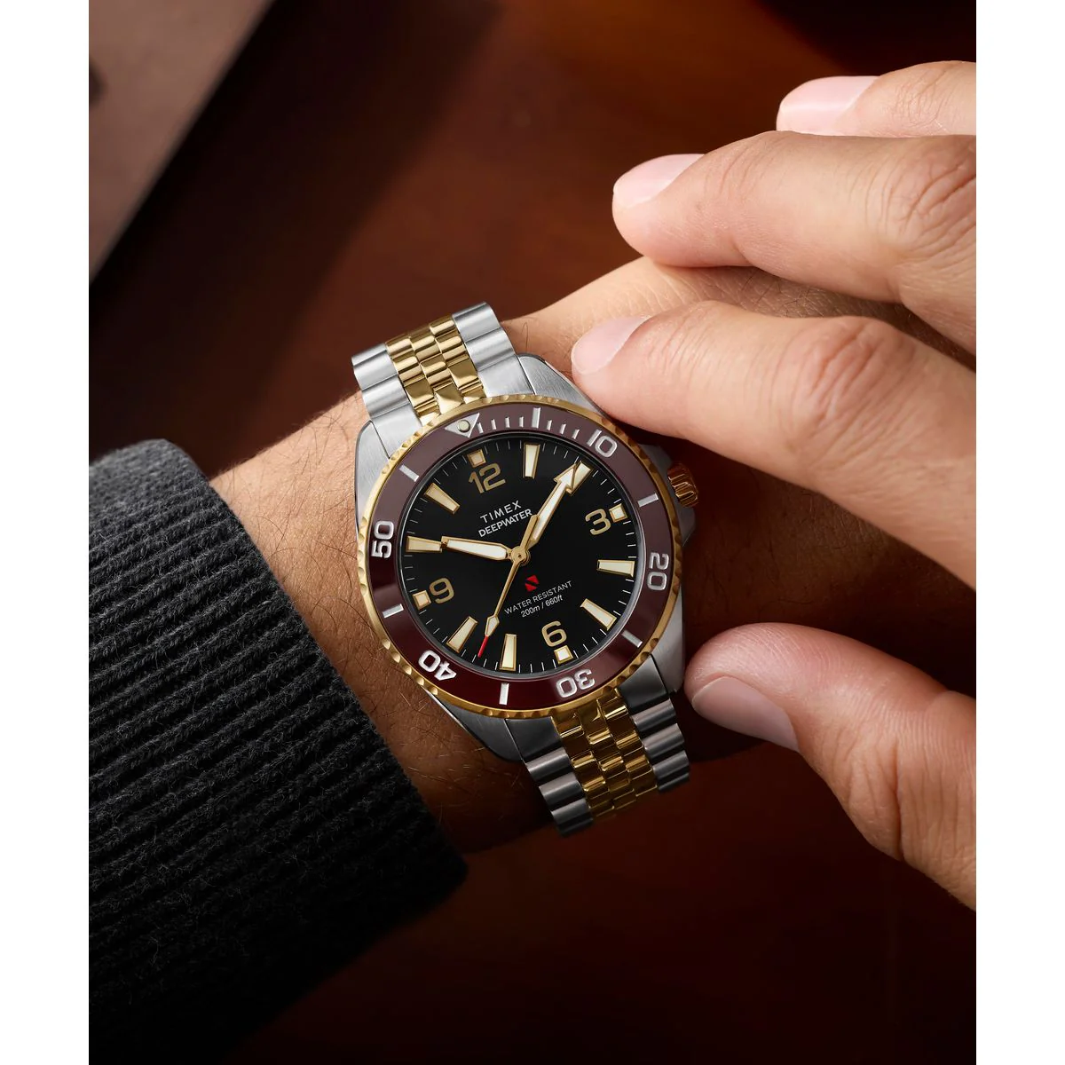 TW2Y64700 Reloj Timex Deepwater de hombre banda de metal - Image 8