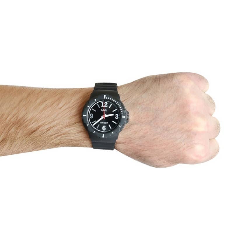 V02A-008VY Reloj QQ para Hombre - Image 2